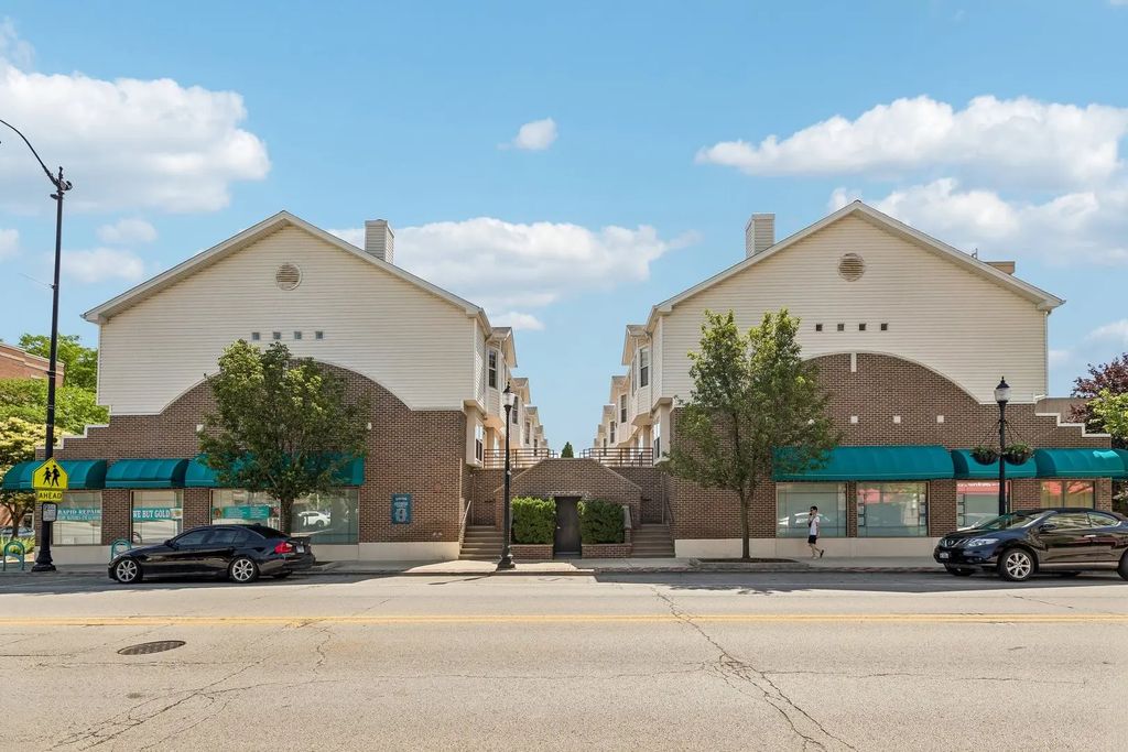 8029 Lincoln Avenue, Skokie
