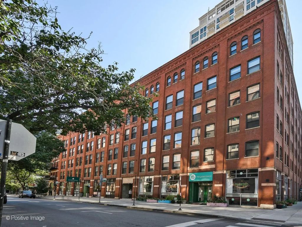 225 W Huron Street 403, Chicago, 60654