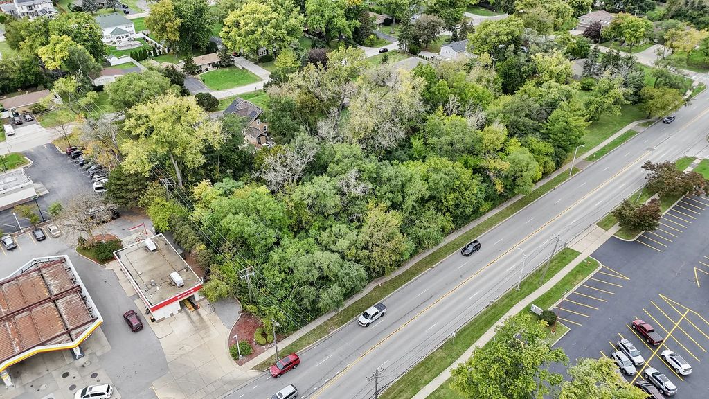 1152/1168 S Meyers Road, Lombard