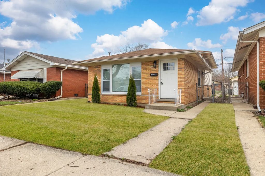 11619 S Aberdeen Street, Chicago
