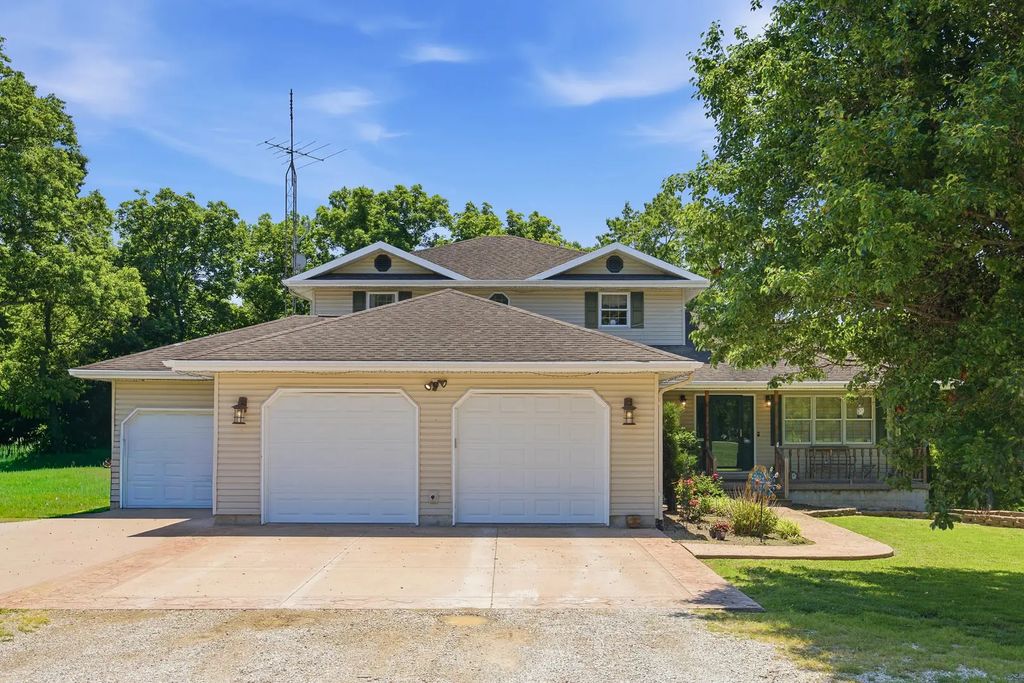 169 State Highway 128, Cowden