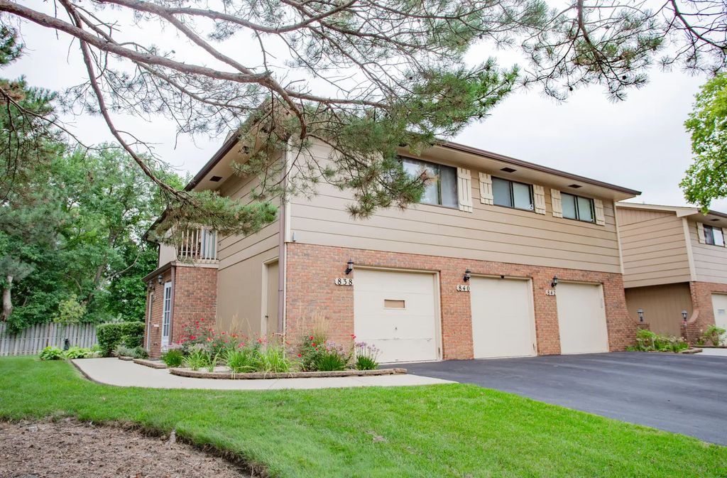 840 Dighton Lane, Schaumburg