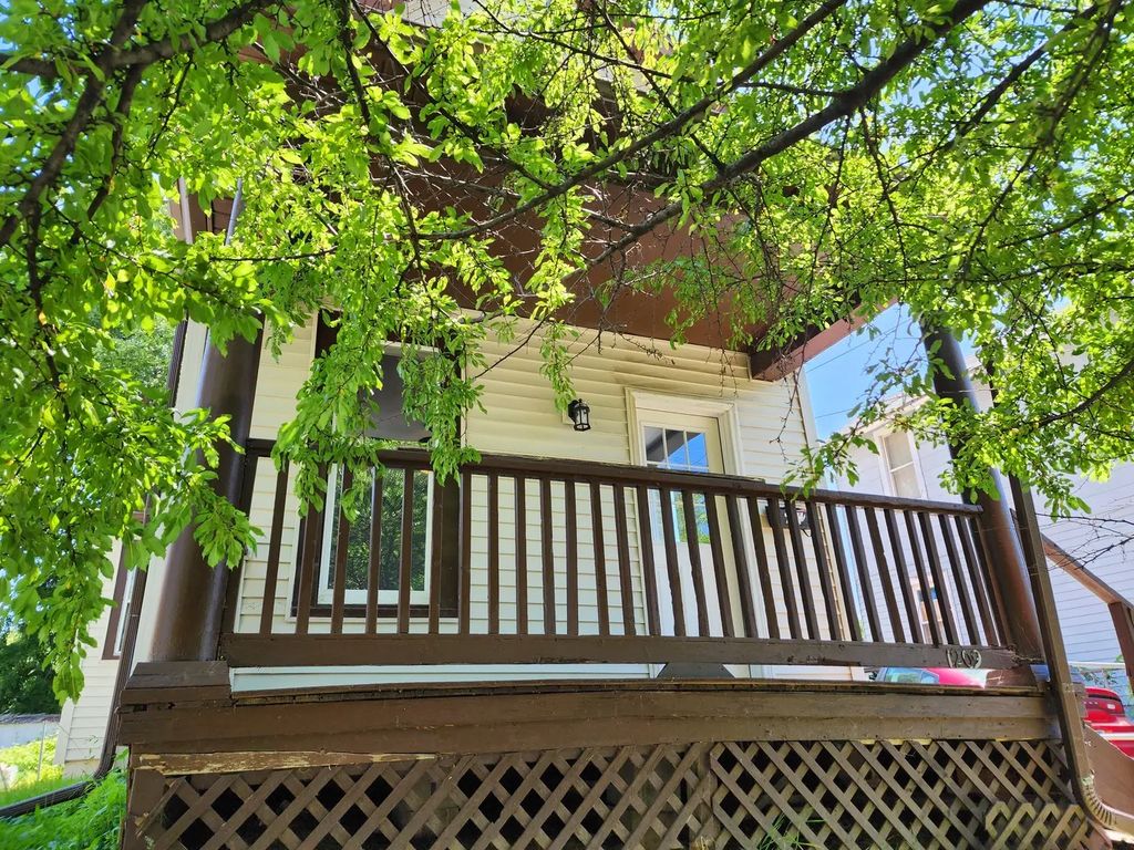 1209 Gaines Street, Davenport