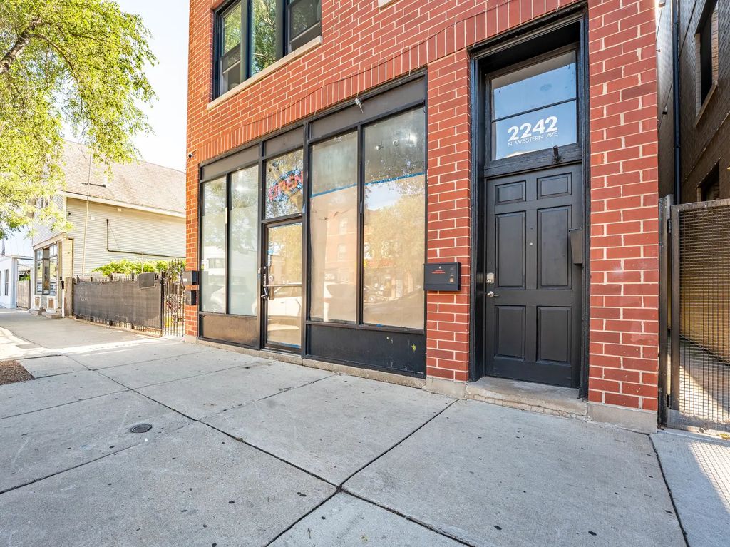 2242 N Western Avenue, Chicago