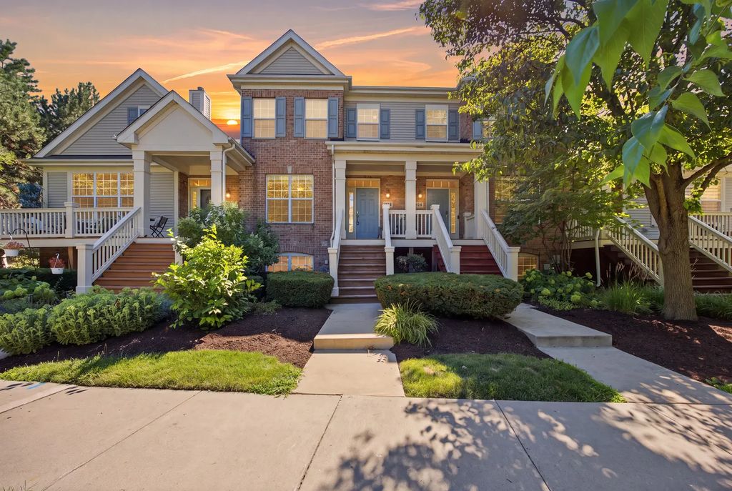 435 E Railroad Avenue, Bartlett