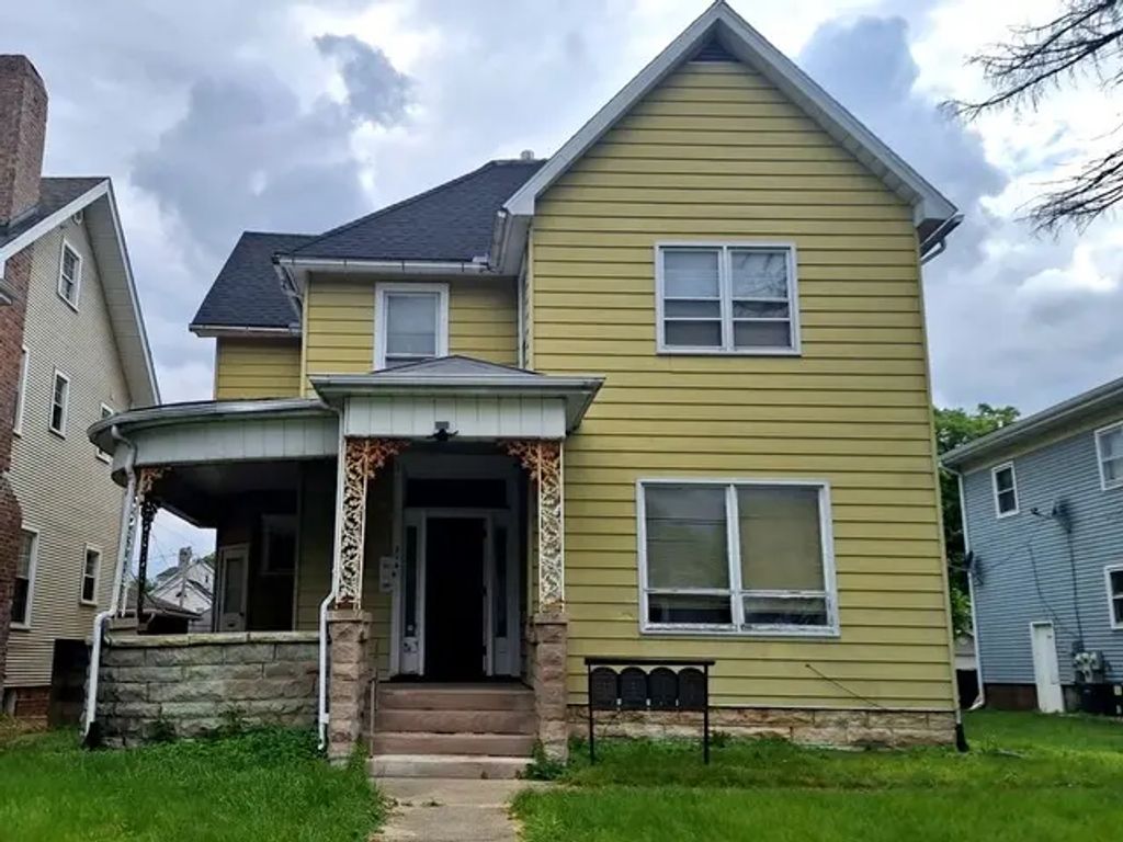214 S Bloomington Street 1, Streator