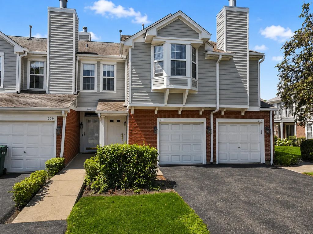 911 Sparta Court, Vernon Hills