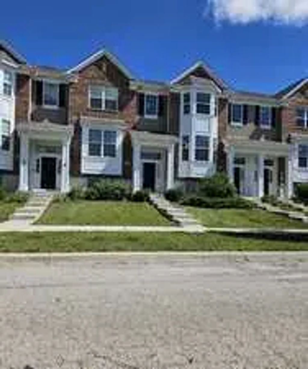 1921 Continental Avenue, Naperville