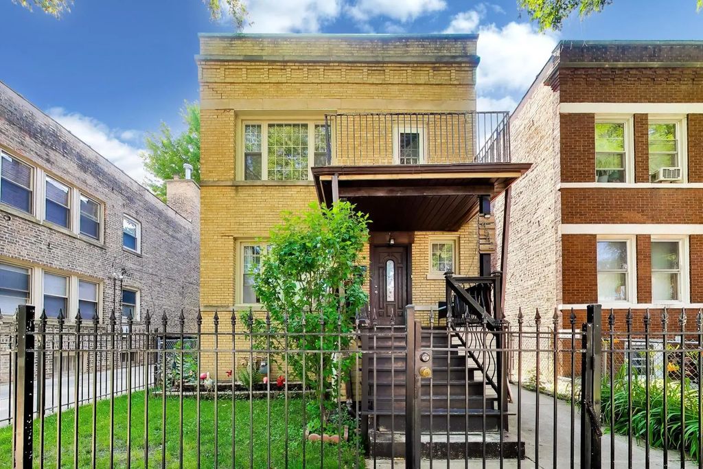 4542 N Long Avenue, Chicago, 60630