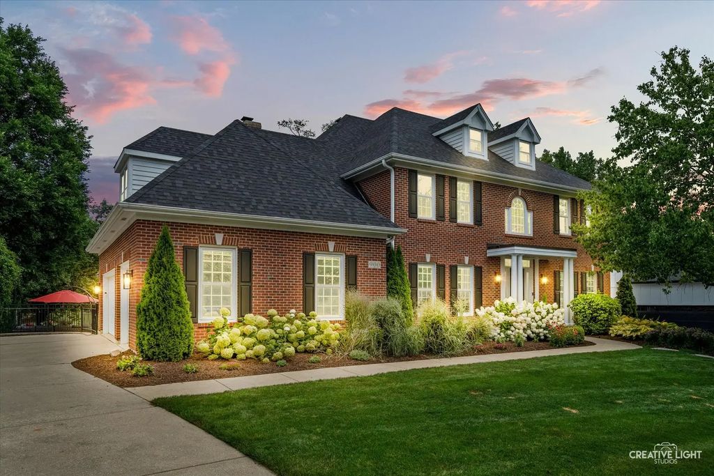 900 Sheehan Avenue, Glen Ellyn