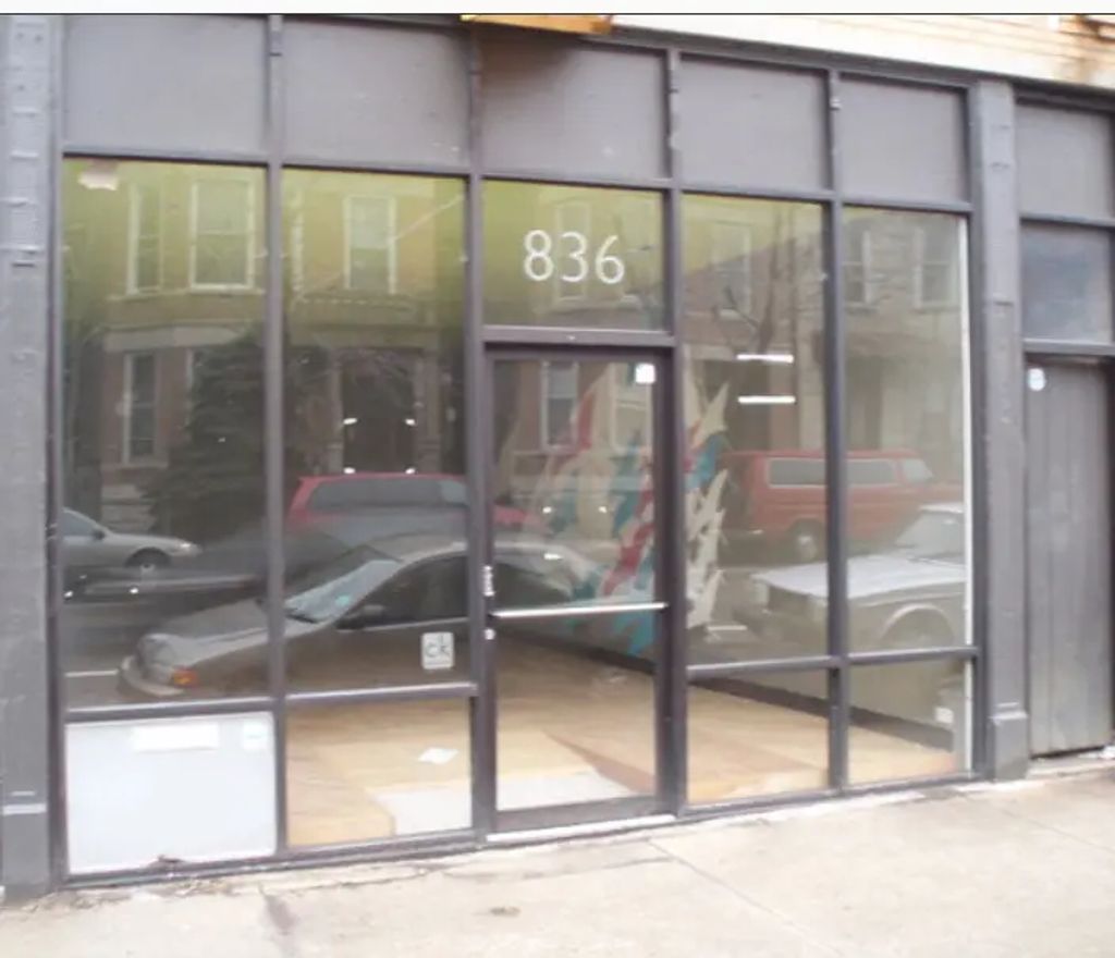 836 N Damen Avenue, Chicago