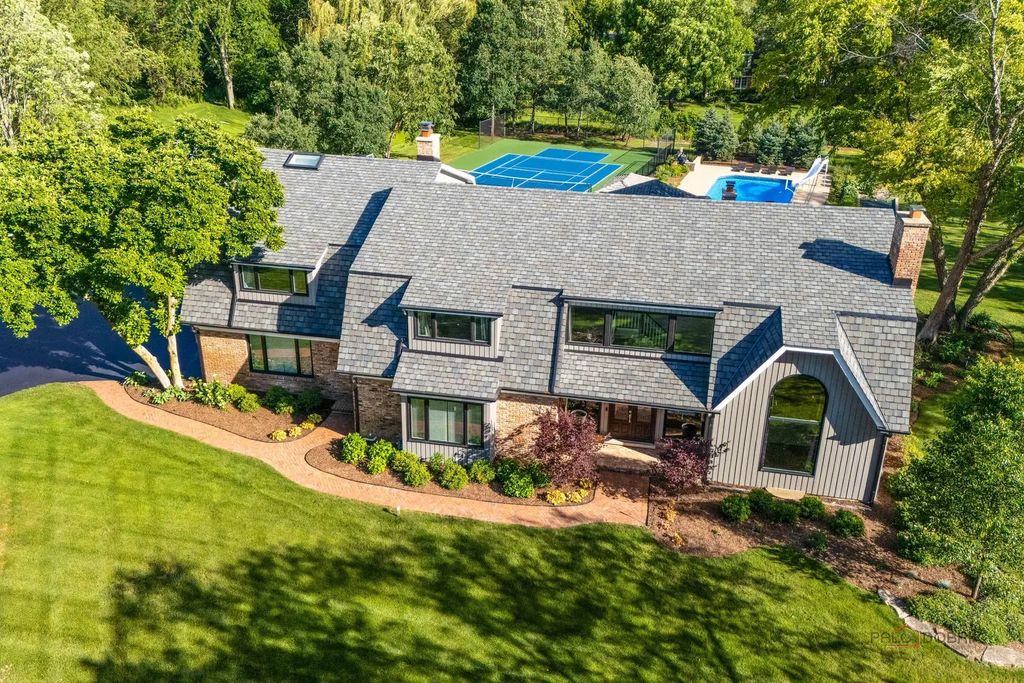 1685 Clover Drive, Inverness