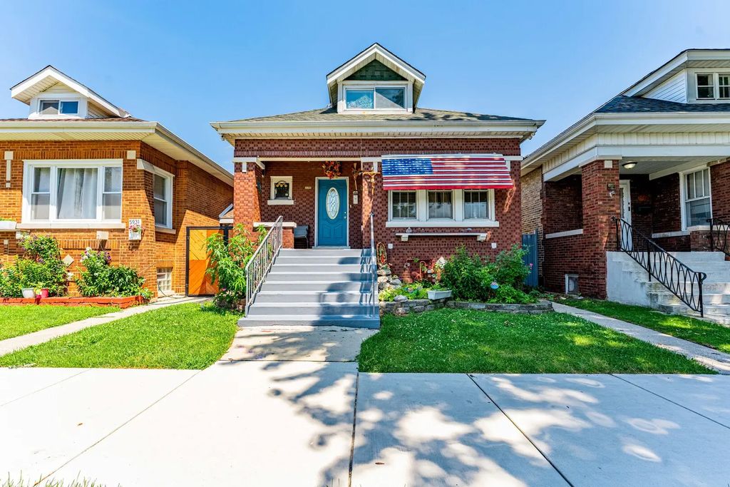 5933 S Sacramento Avenue, Chicago