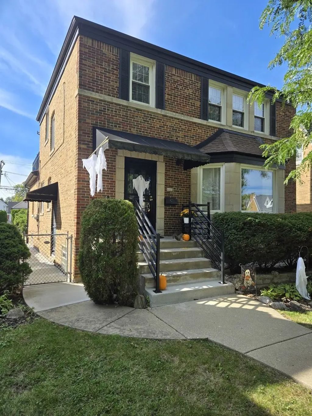 3312 N New England Avenue, Chicago