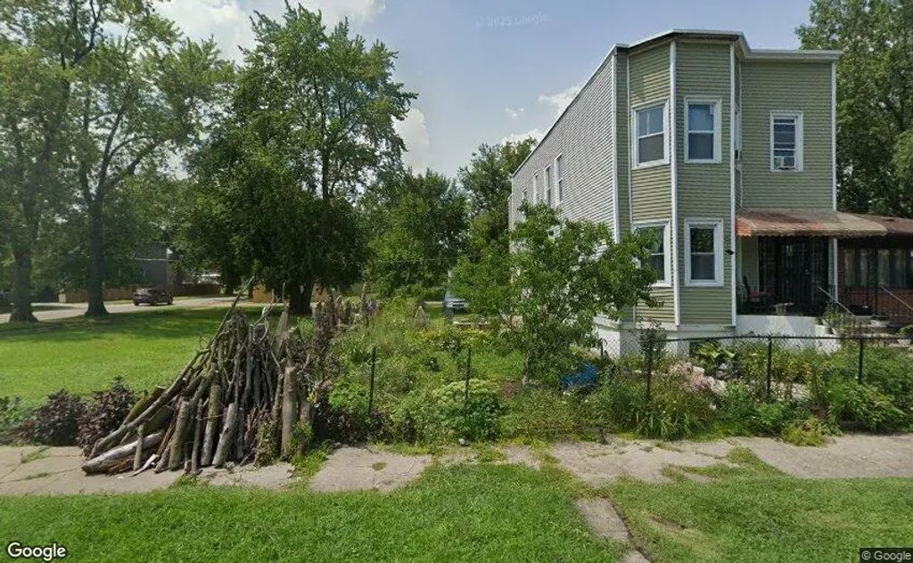 5554 S Laflin Street, Chicago