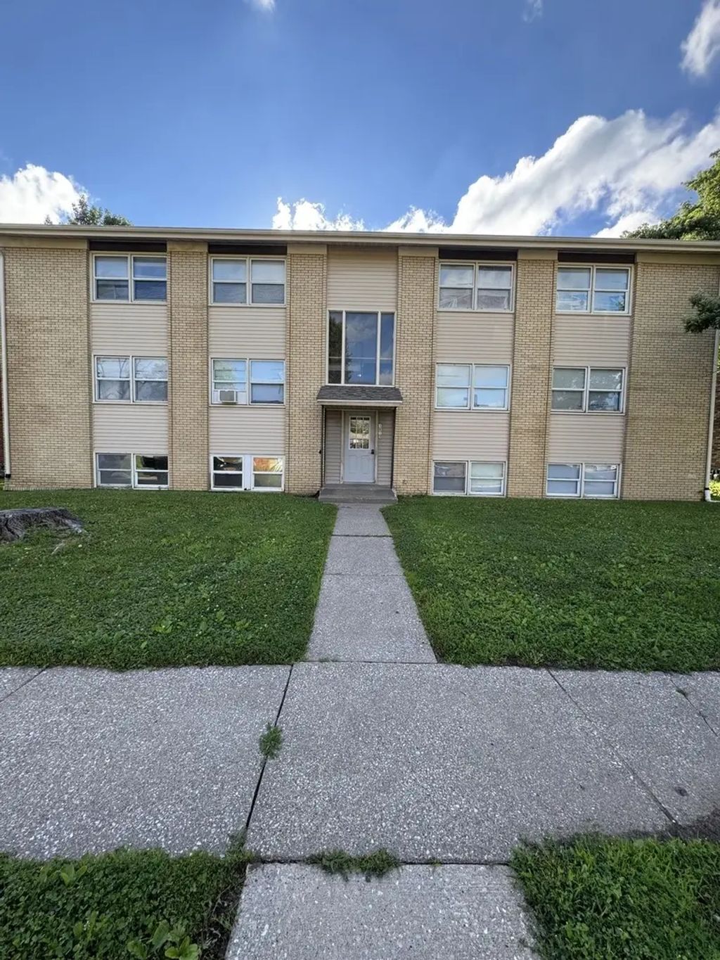 1911 16th Street 2, Silvis