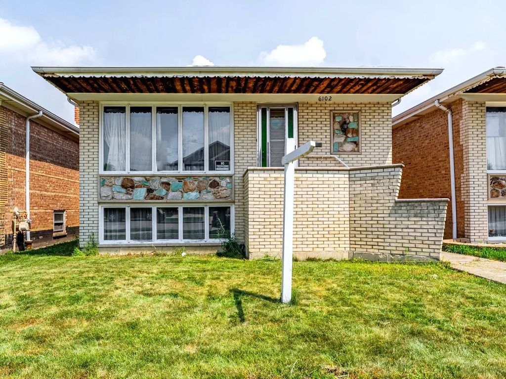 6102 W 64th Street, Chicago, 60638