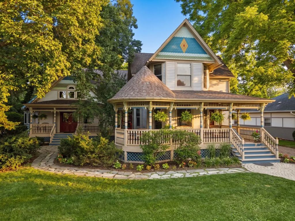 636 N Dunton Avenue, Arlington Heights