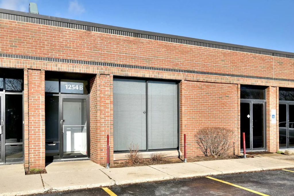 1254 Remington Road B, Schaumburg