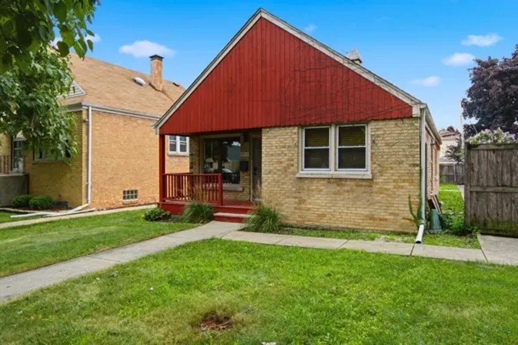 2213 Elm Street, River Grove
