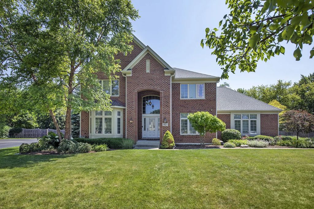 1927 Alexandra Court, Northbrook, 60062