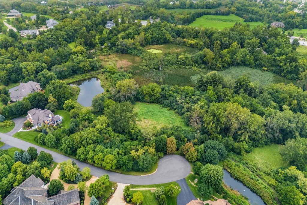 5176 Aptakisic Road, Long Grove