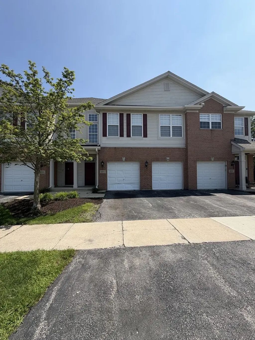 10201 Camden Lane, Bridgeview