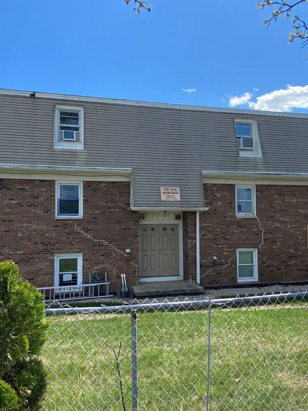 1627 Woodbine Drive, Round Lake Beach