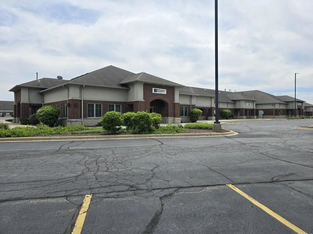 1452 Merchant Drive, Algonquin