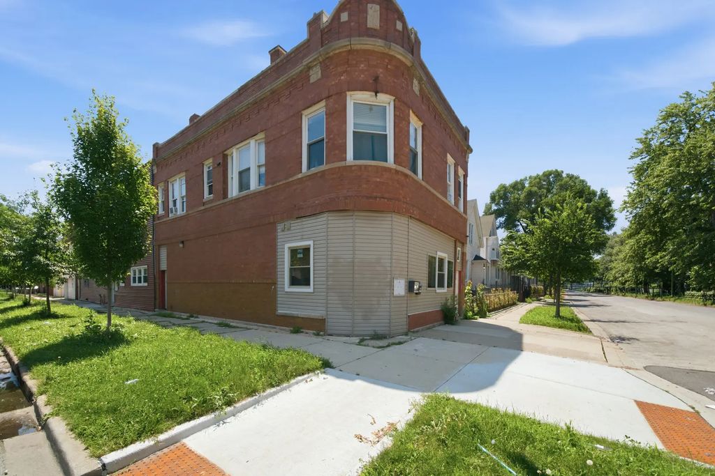 4101 W Potomac Avenue, Chicago, 60651