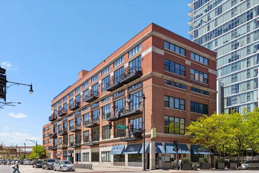 70 E 18th Street 2d, Chicago, 60616