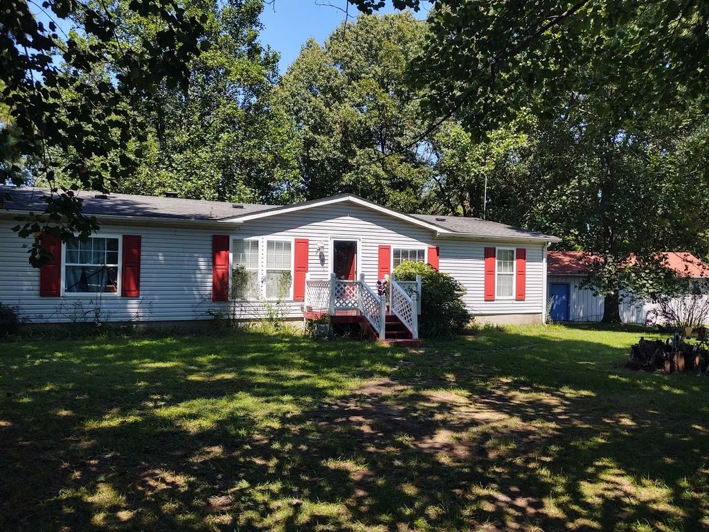 200 Caraway Lane, Goreville