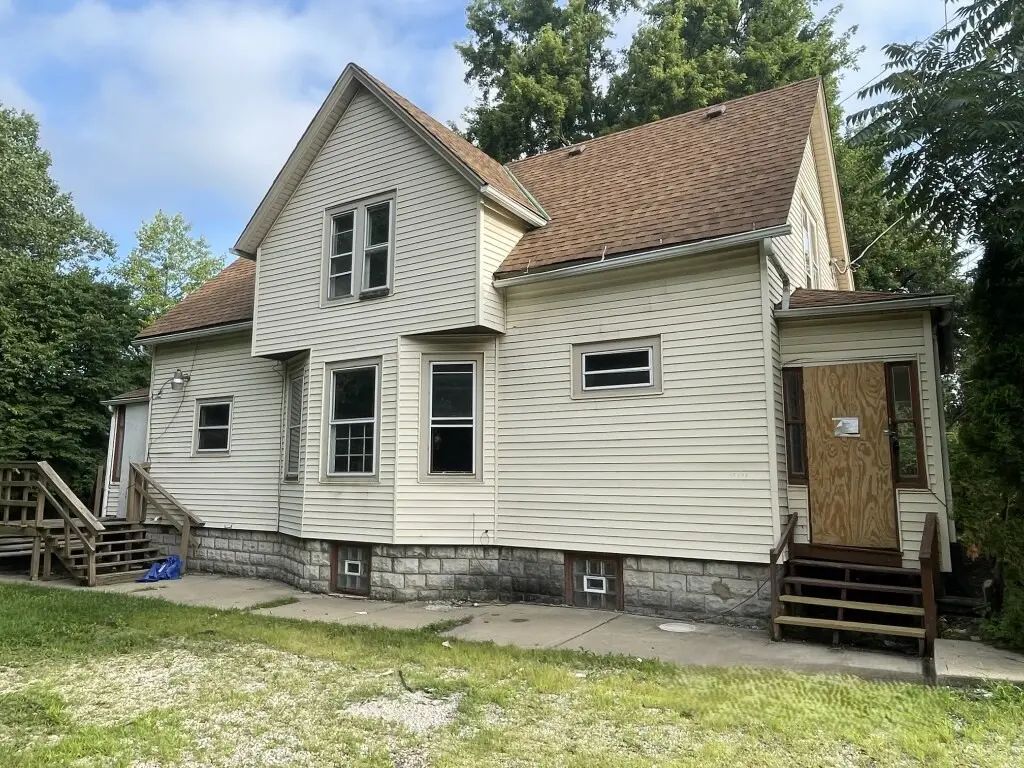 15276 State Street, South Holland