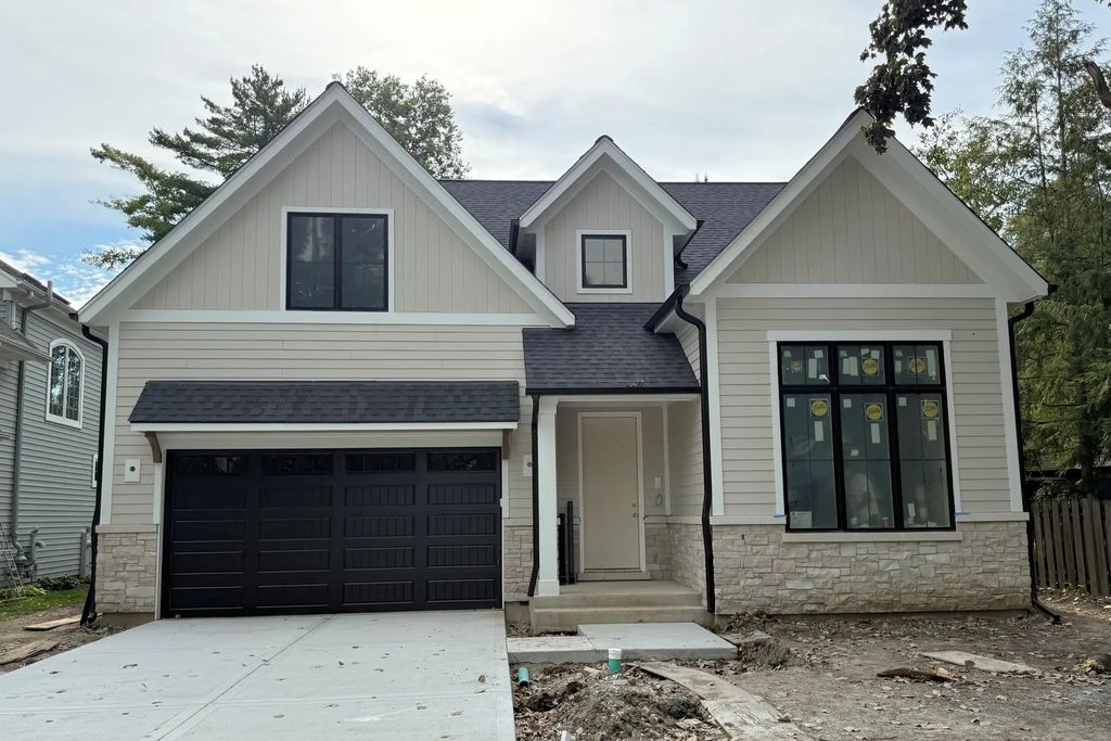 1540 Carol Court, Northbrook