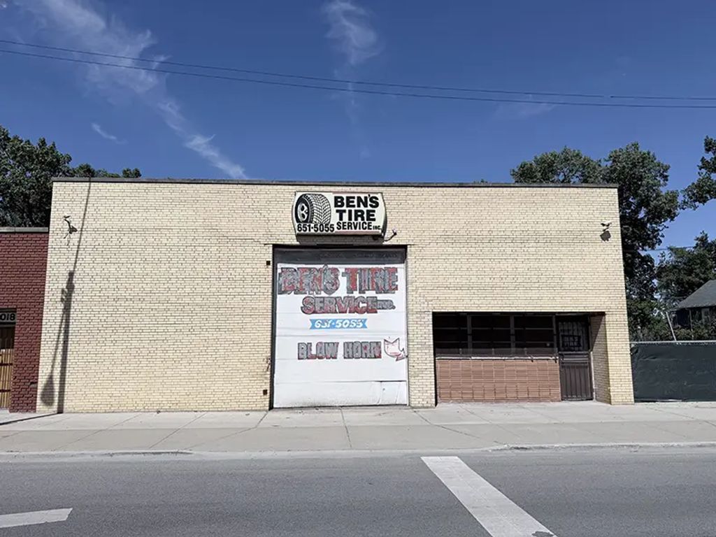 9016 S Halsted Street, Chicago