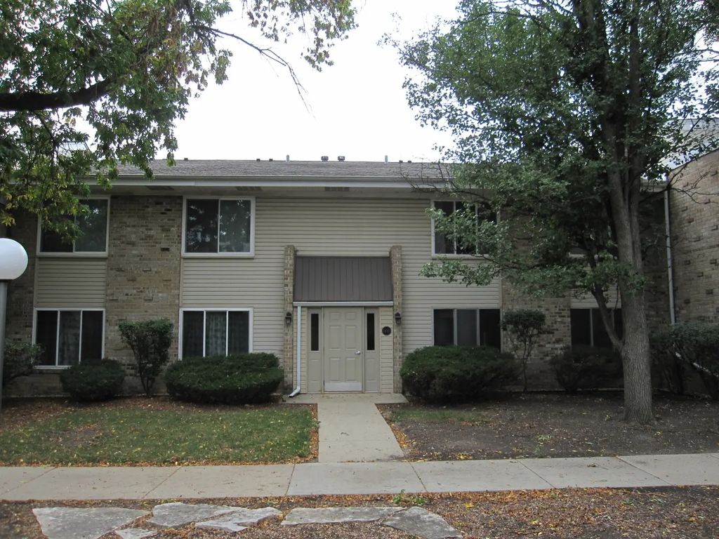 1430 Vista Walk Lane D, Hoffman Estates