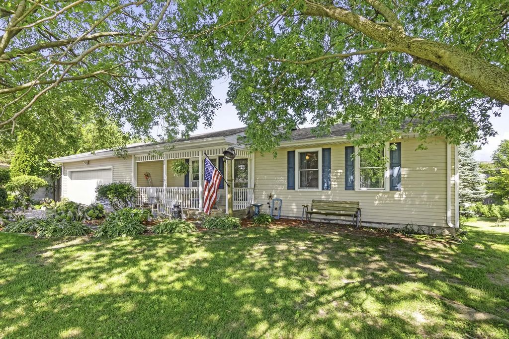 158 Tammy Lane, Lake Holiday