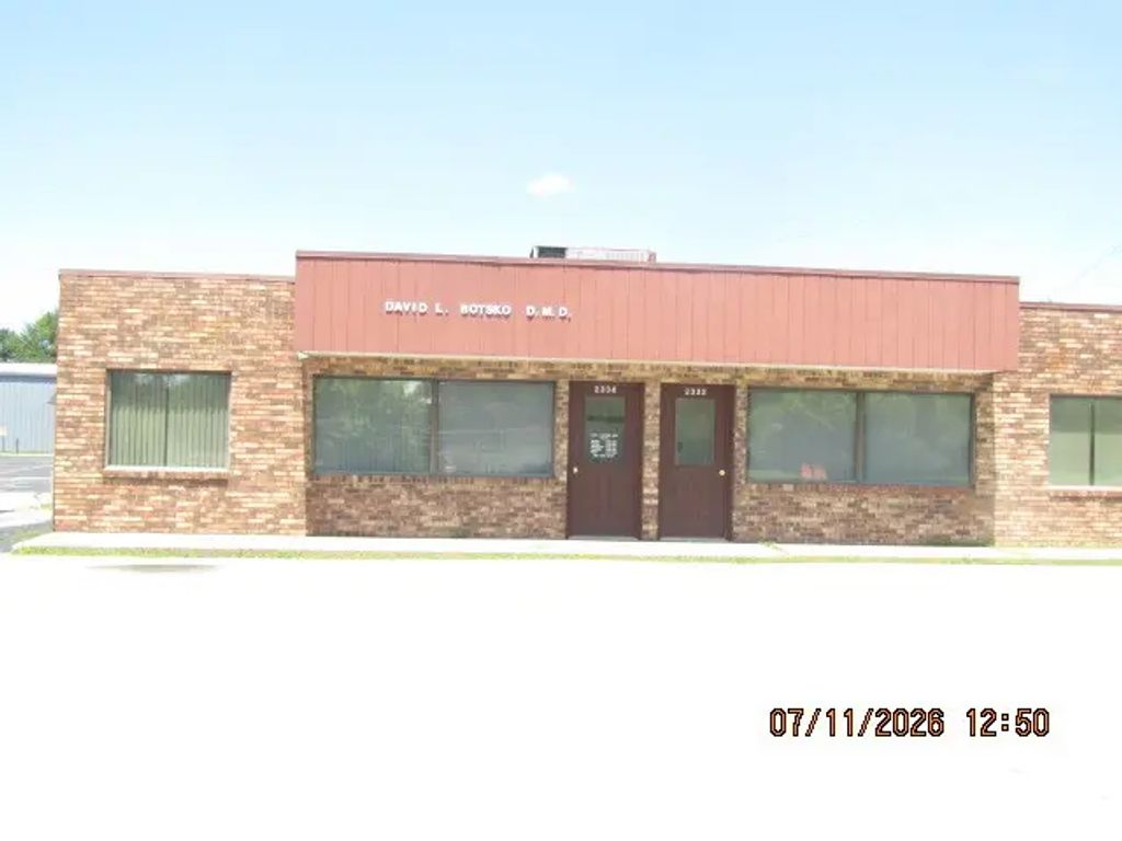 2332 W Kimberly Road, Davenport