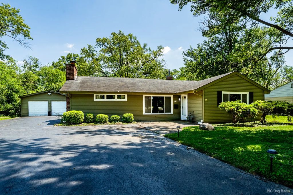 18055 Thomas Lane, Country Club Hills