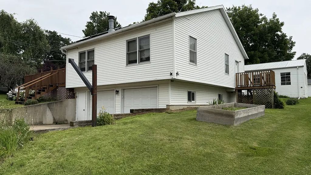 409 N Barber Avenue, Polo