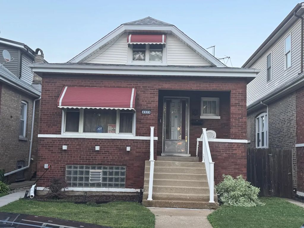 4323 S Saint Louis Avenue, Chicago, 60632