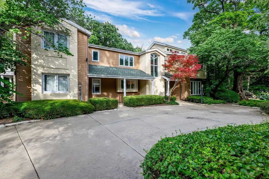 112 Brinker Road, Barrington Hills