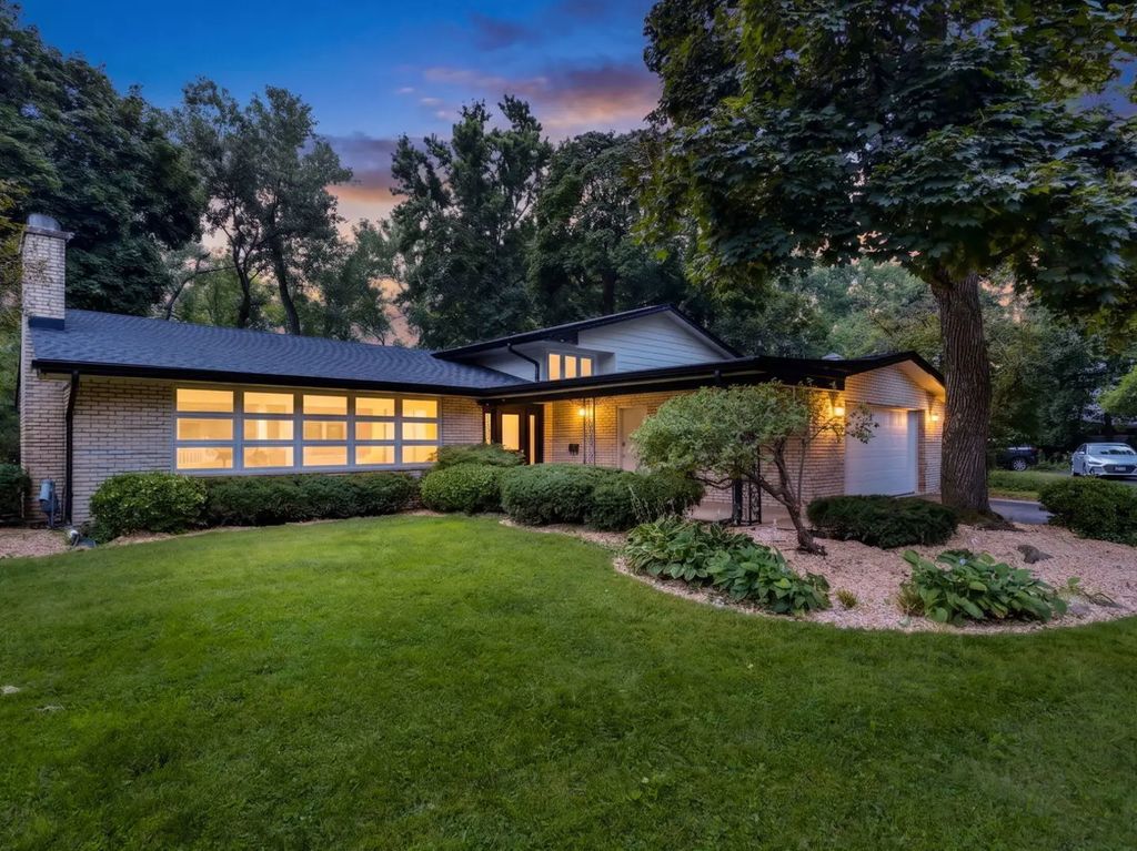 1441 Sequoia Trail, Glenview, 60025