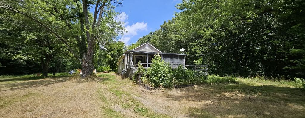 679 Bucher Road, Mounds
