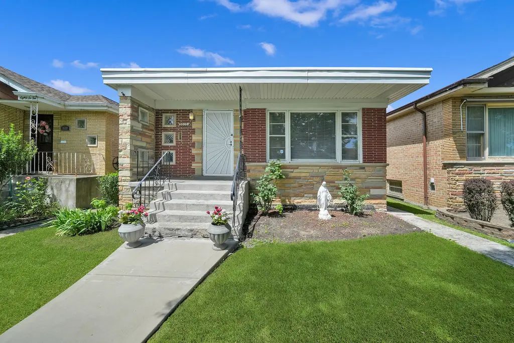 8606 S Kostner Avenue, Chicago, 60652