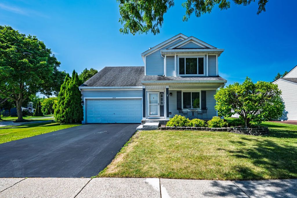 1419 Ridge Road, South Elgin