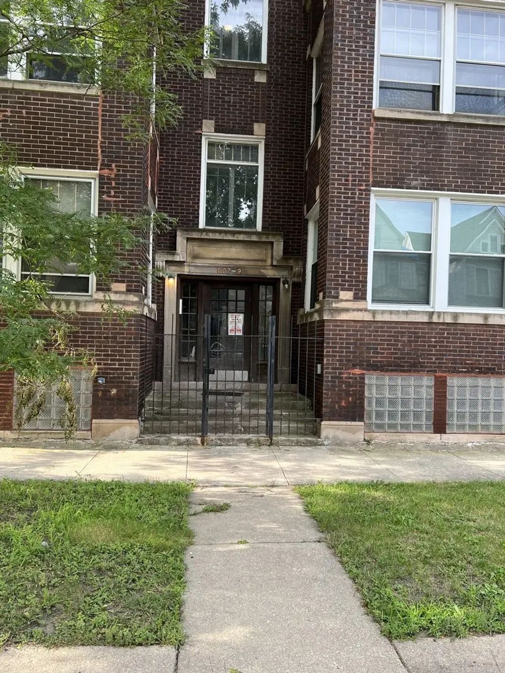 507 W Englewood Avenue 2w, Chicago