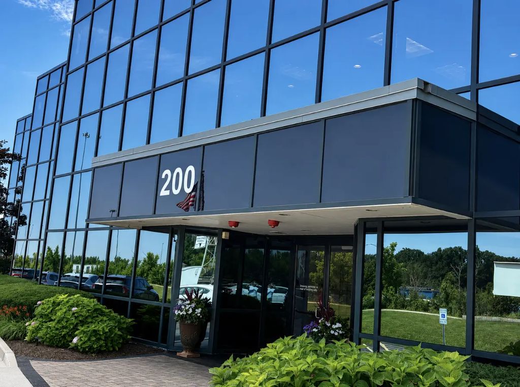 200 S Frontage Road 106, Burr Ridge