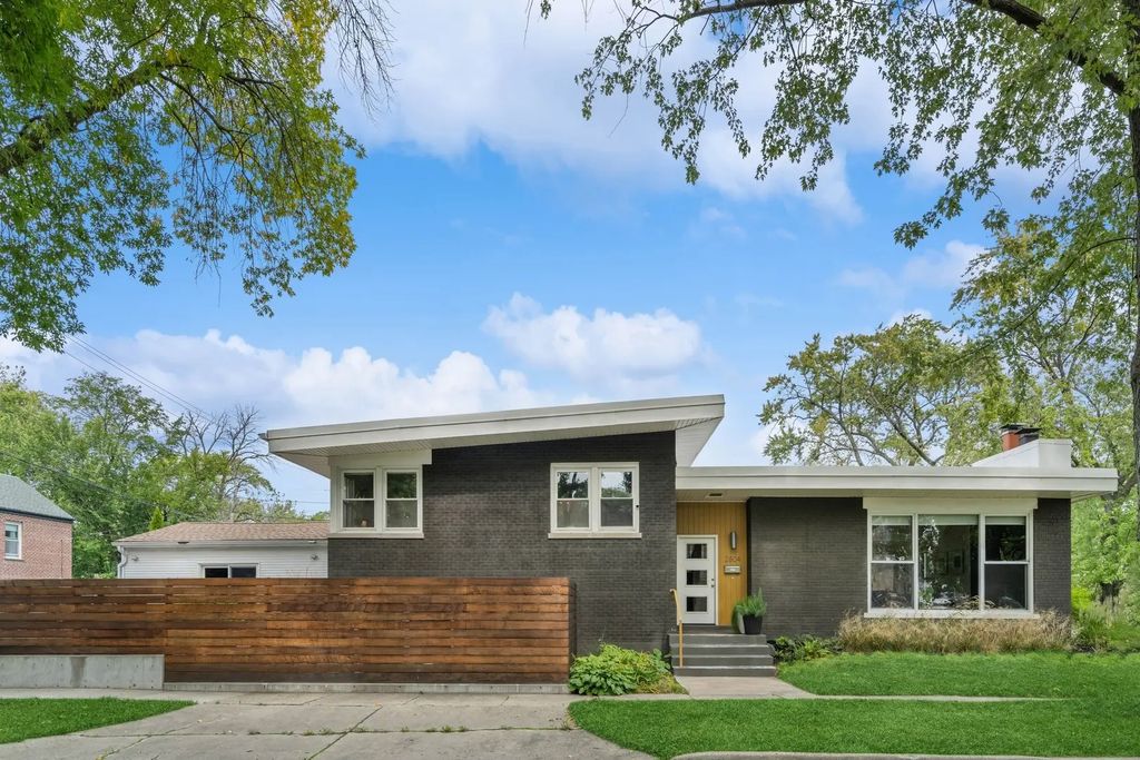 2804 W Rascher Avenue, Chicago, 60625
