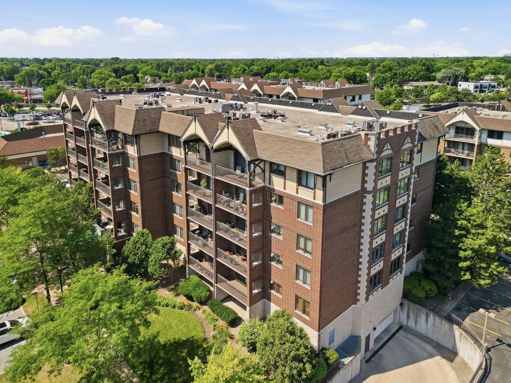 10 S Wille Street 209, Mount Prospect